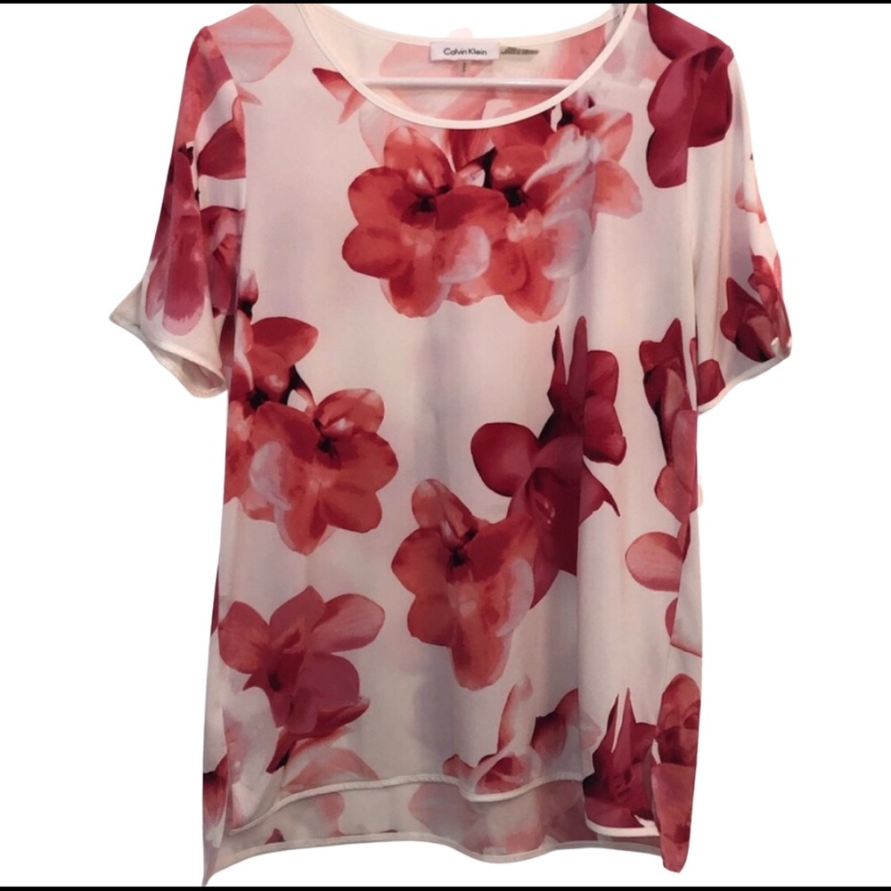 💥4/$20💥 Calvin Klein | Pink Floral Short sleeve